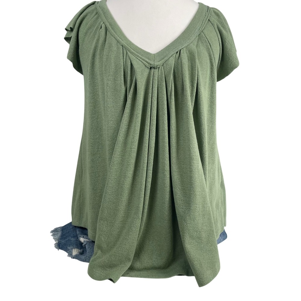 Bucket List Green Flutter Sleeve V-Neck Pleated Knit Top T1349 Small NWT